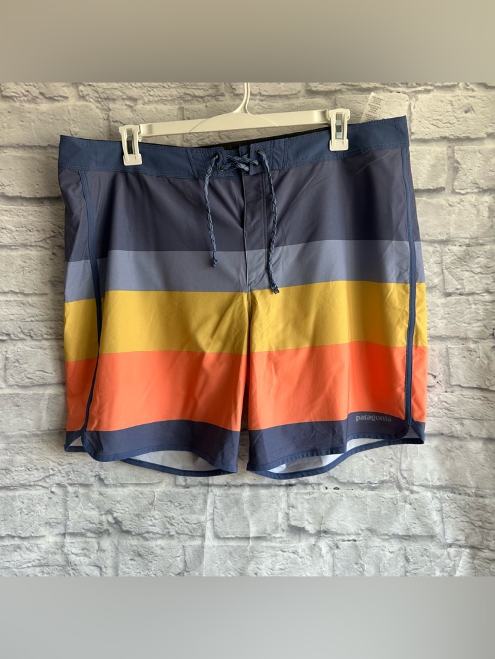 PRROWNED MENS PATAGONIA COLOR BLOCK SWIM TRUNKS BATHING SUIT HYDRO SERIES 40